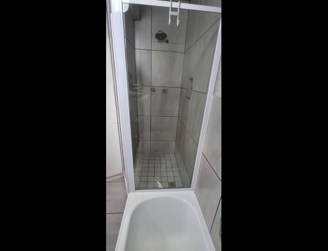 2 bed property to rent in STRAND